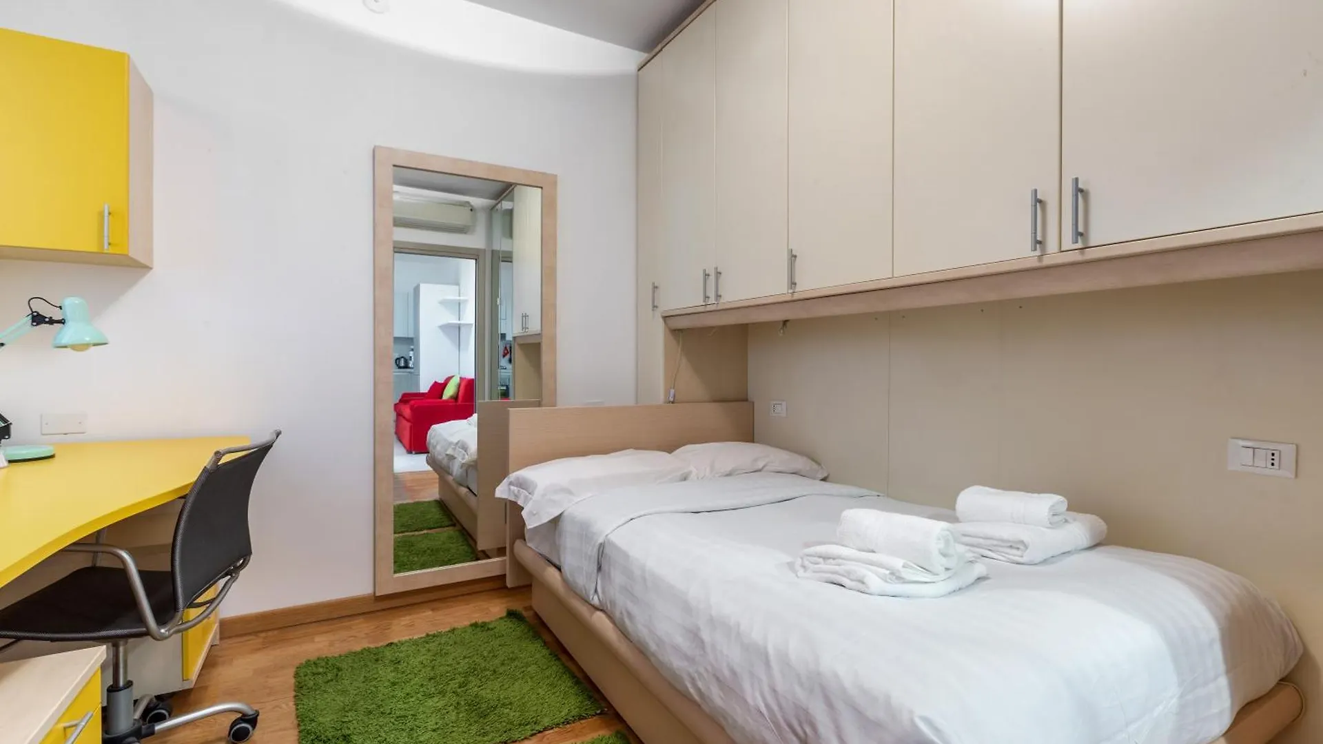 Corsica Huge Terrace Flats Apartment Milan