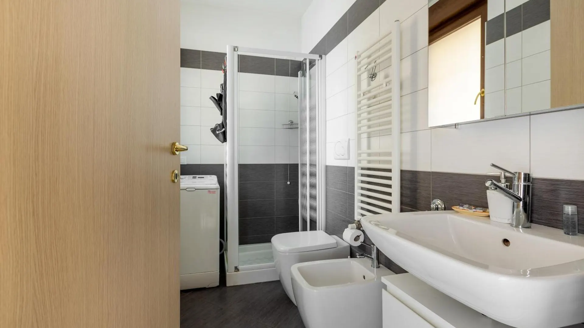 Corsica Huge Terrace Flats Apartment Milan