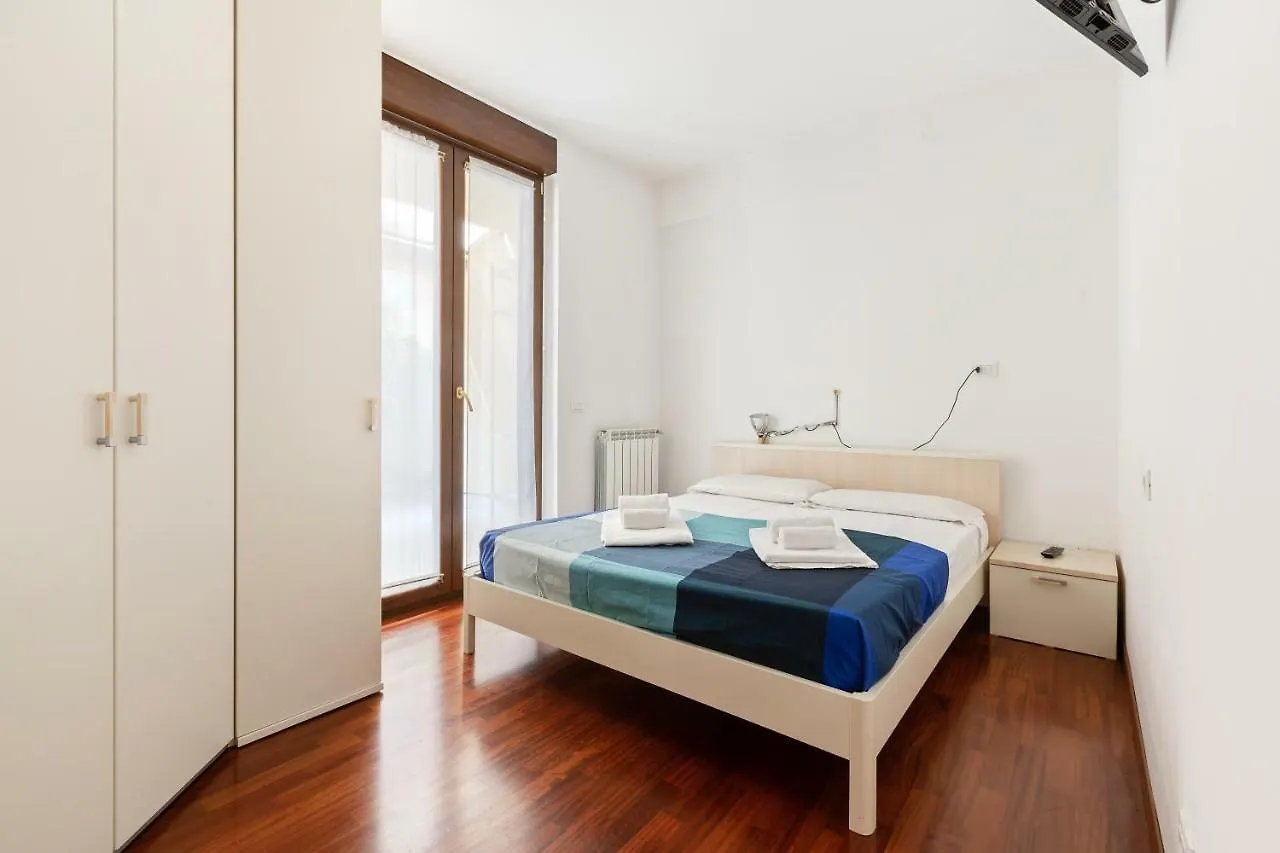 Appartamento Corsica Huge Terrace Flats Milano