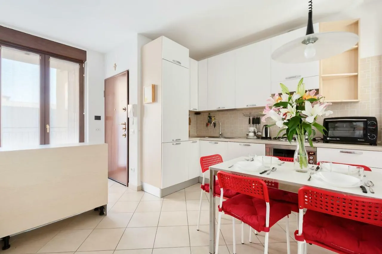 Appartamento Corsica Huge Terrace Flats Milano 0*,  Italia